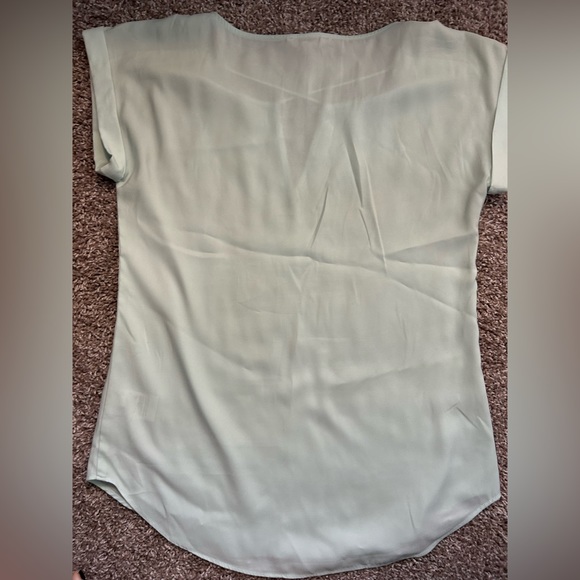 Express Top - Picture 2 of 4